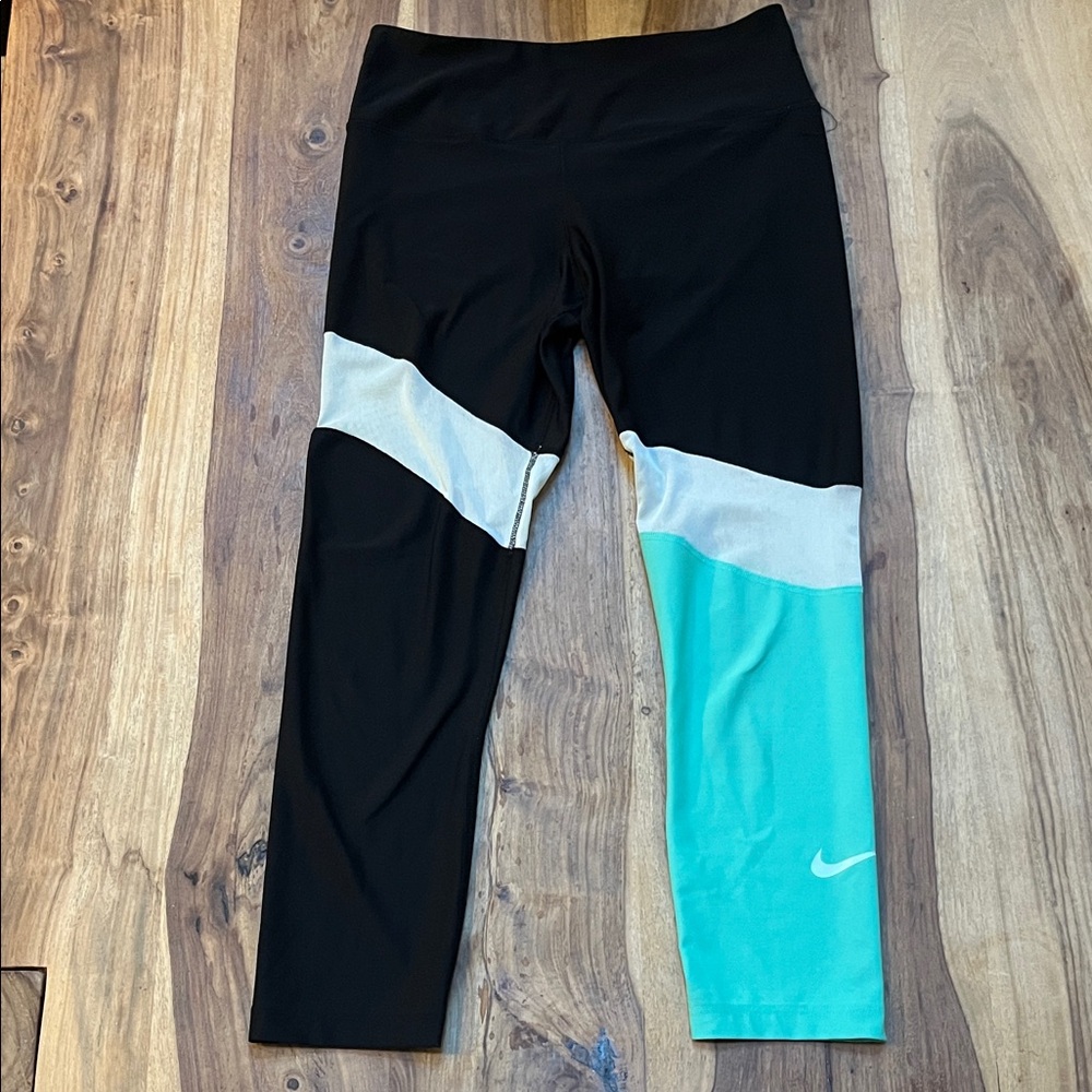 Nike Women’s Dri-Fit Cropped Black and Aqua Leggings